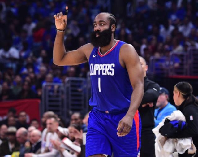 爱奇艺体育-火箭登降临洛杉矶 5年来系列赛首战未尝一败