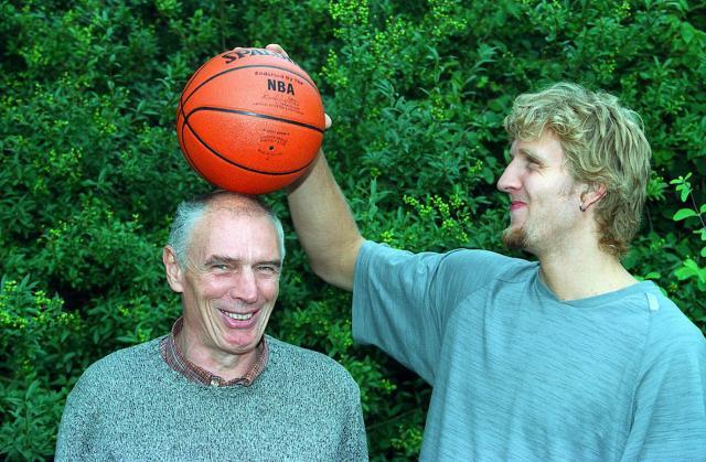 1663409022818052680.jpg das-waren-noch-zeiten-dirk.jpg